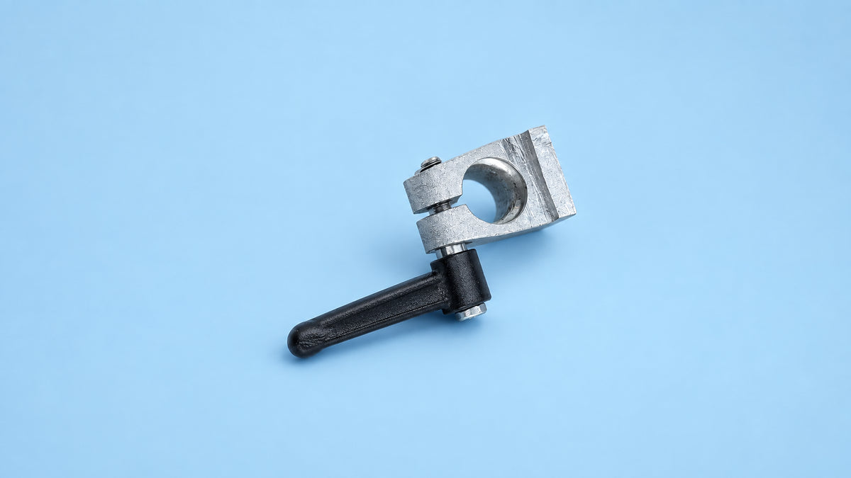 Locking Clamp for Spinning Blocks