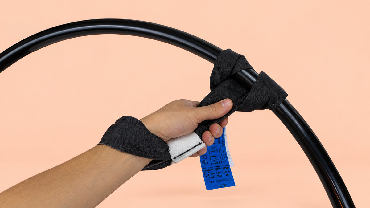 Hand loop strap for aerial hoop and trapeze